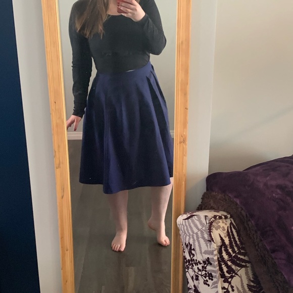 Blue A-line Pleated Skirt with Side Zip and Pockets - Picture 4 of 4